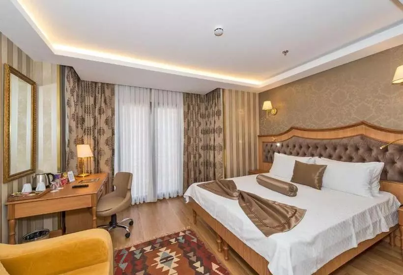 آپارتمان یک خوابه با دری مشترک که هال را جدا می کند., Aprilis Gold Hotel   Special Category
