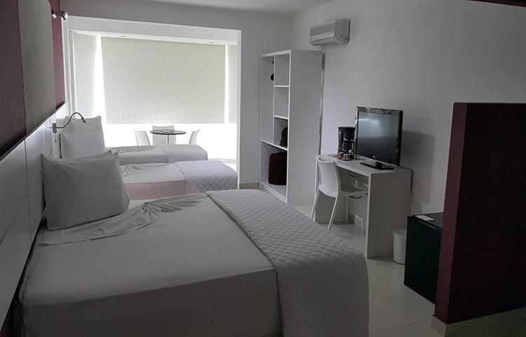 اتاق لوکس چهار تخته, Emirates Hotel & Suites