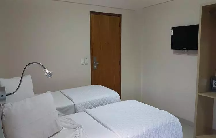 デラックスルーム, Emirates Hotel & Suites