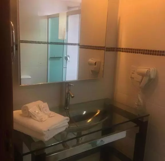 スタンダードルーム, Emirates Hotel & Suites