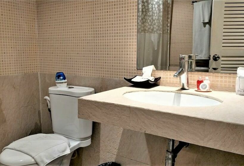 标准间, Hua Hin Avenue