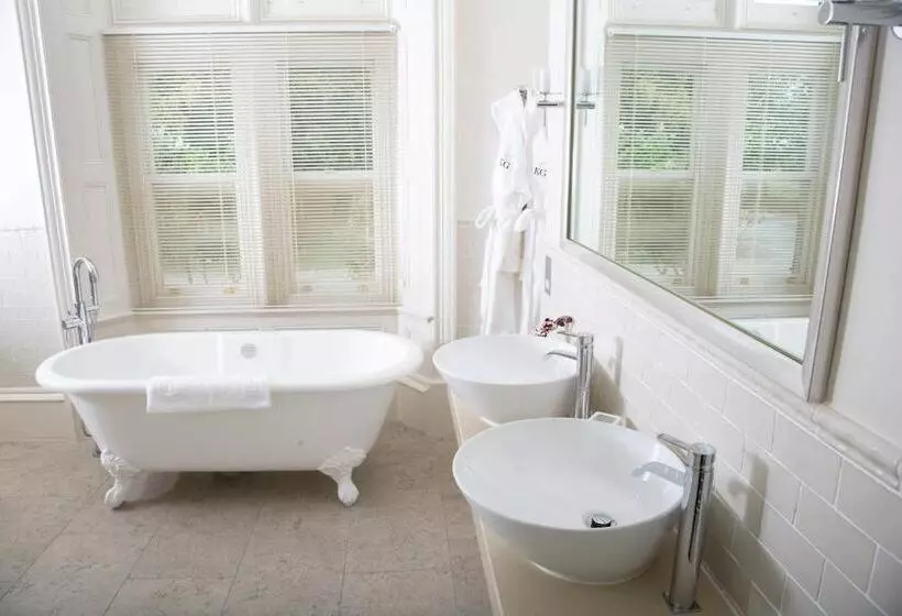 Sviitti, Kentisbury Grange