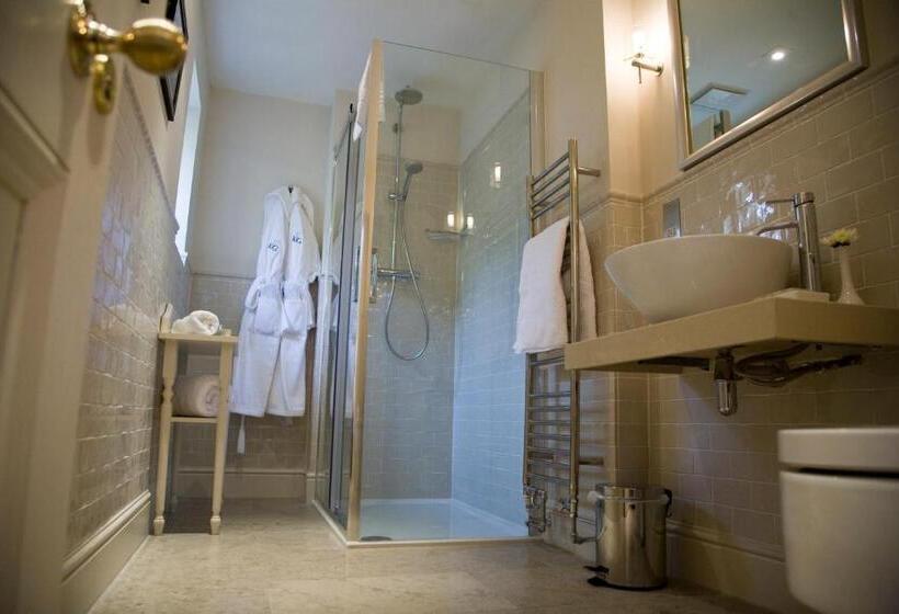 جناح كلاسيكي, Kentisbury Grange