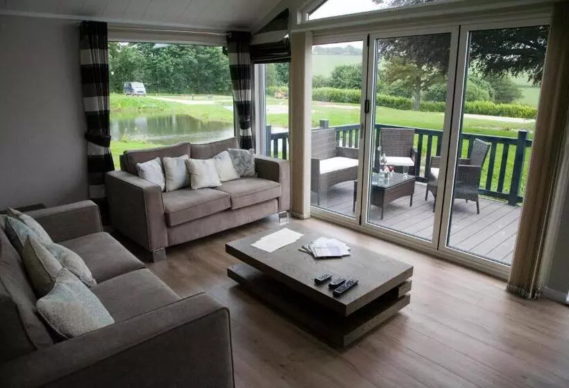 Perhehuoneisto 2 Makuuhuonetta, Kentisbury Grange
