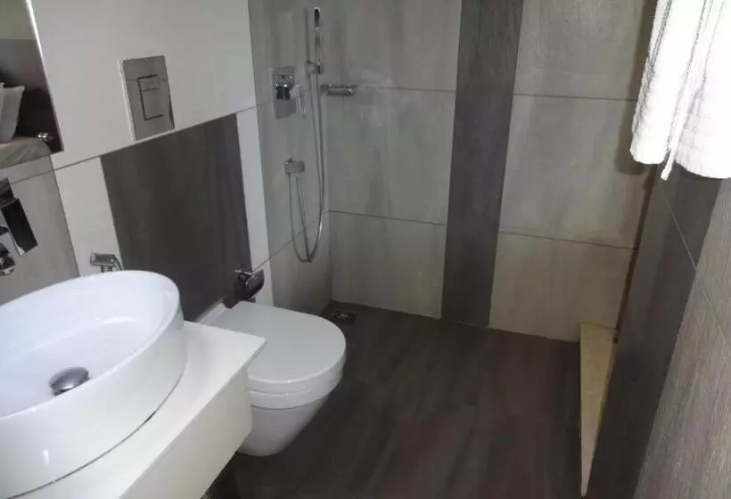 Habitació Estàndard, Paramount Tower