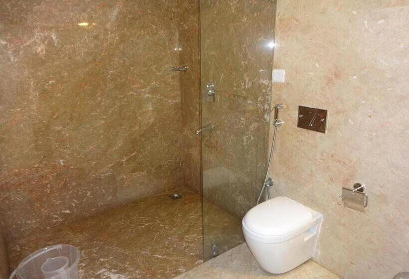 Quarto Deluxe, Paramount Tower