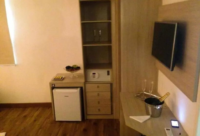 اتاق استاندارد, Rede 1