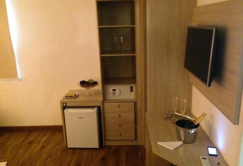 スタンダードルーム, Rede 1