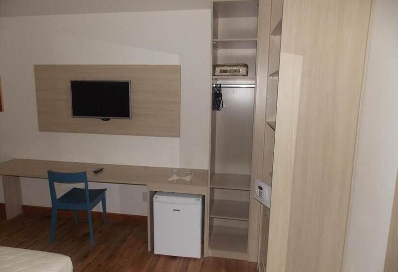 スタンダードルーム, Rede 1