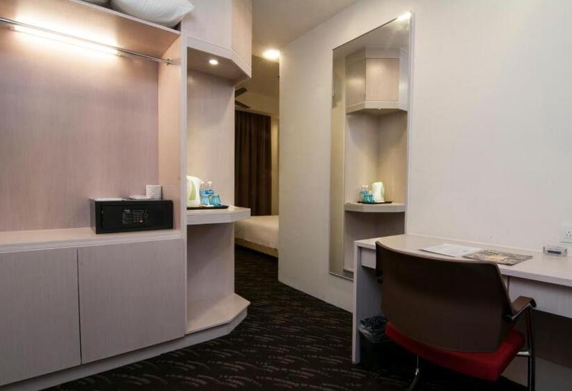 اتاق اجرایی با تخت بزرگ, Scott Hotel Kl Sentral