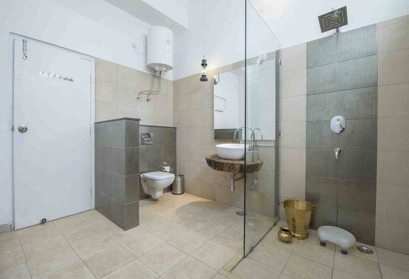 חדר סטנדרט, Seclude Ramgarh Cliff S Edge