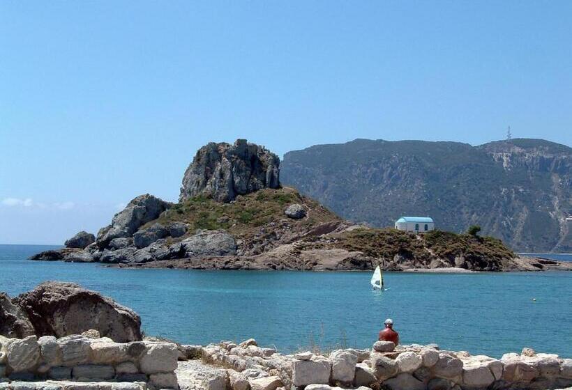 חדר סטנדרט, Irene Studios