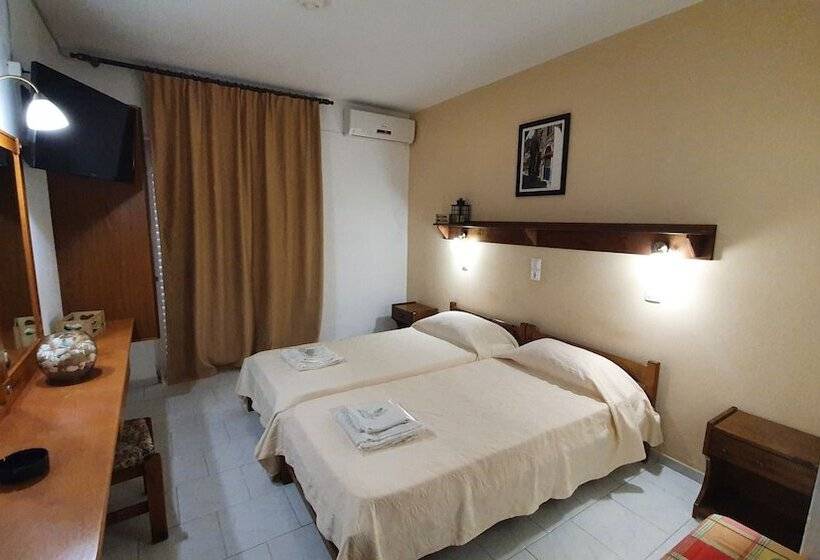 חדר סטודיו סטנדרד, Irene Studios