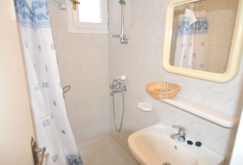 חדר סטודיו סטנדרד, Irene Studios