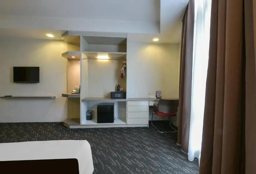 اتاق استاندارد سه نفره, Palette KL Sentral Station Formerly Scott Hotel