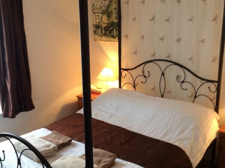 חדר סטנדרט, The Haldon Guest House