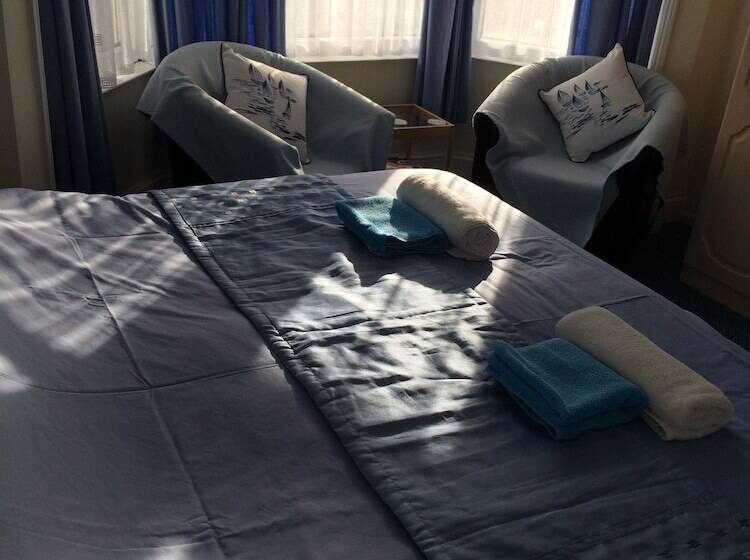 Superior Oda, The Haldon Guest House