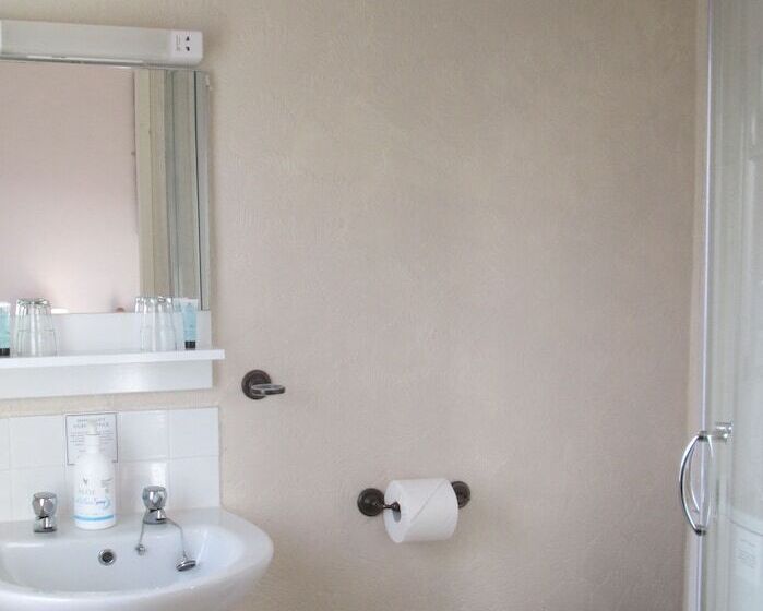 Standart Oda, The Haldon Guest House