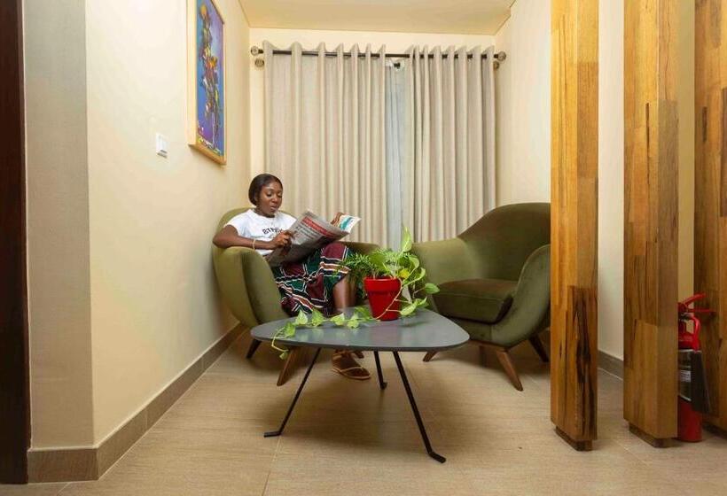 Номер Стандарт, Roots Apartment