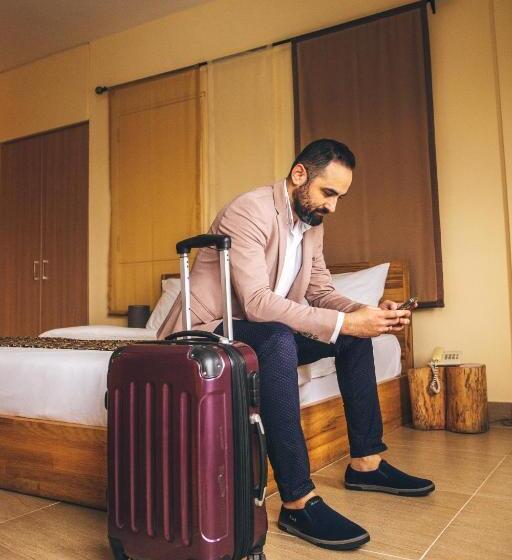 Люкс Повышенной Комфортности, Roots Apartment