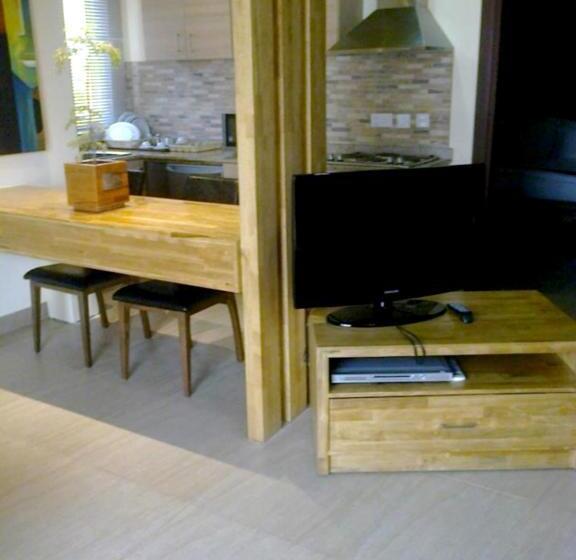 Люкс Повышенной Комфортности, Roots Apartment