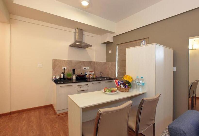 Premium-studio, Starlit Suites