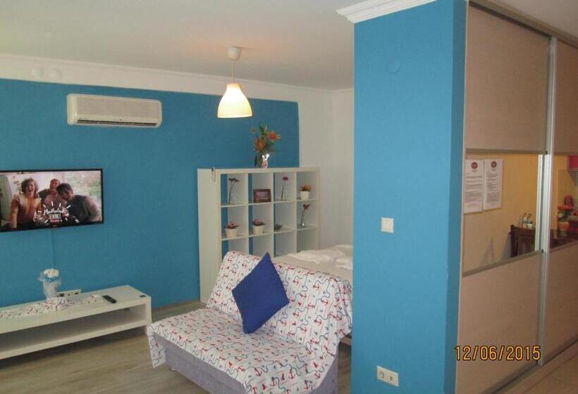 标准工作室, The City Residence