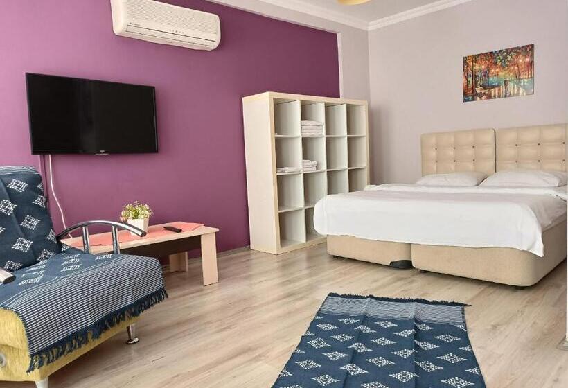 标准工作室, The City Residence