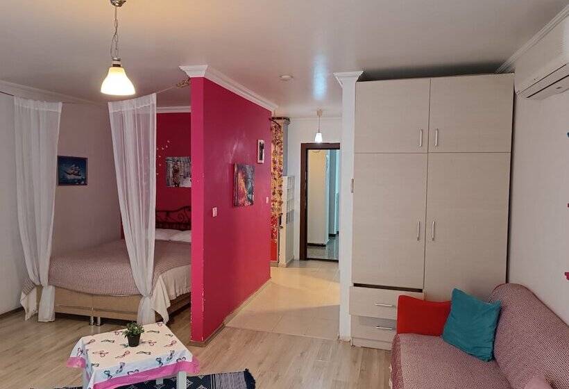 标准工作室, The City Residence