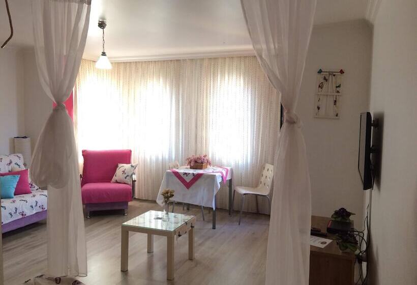 标准工作室, The City Residence