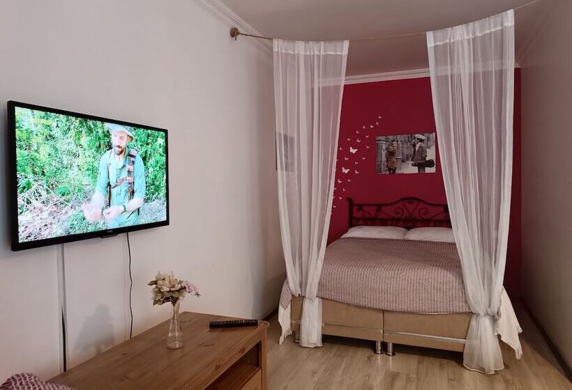 استودیوی استاندارد, The City Residence