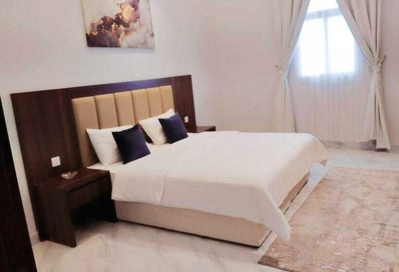 إستوديو قياسى, فندق مسار قرية للشقق المفروشة