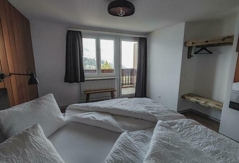 חדר דלוקס עם מרפסת, Berghotel Weisshorn