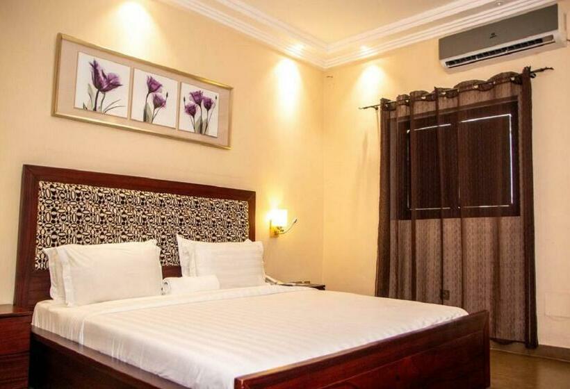 سوییت با چشمانداز باغ, Hôtel Guest House Quatre Saisons