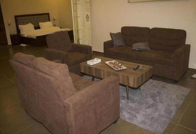 سوییت با چشمانداز باغ, Hôtel Guest House Quatre Saisons