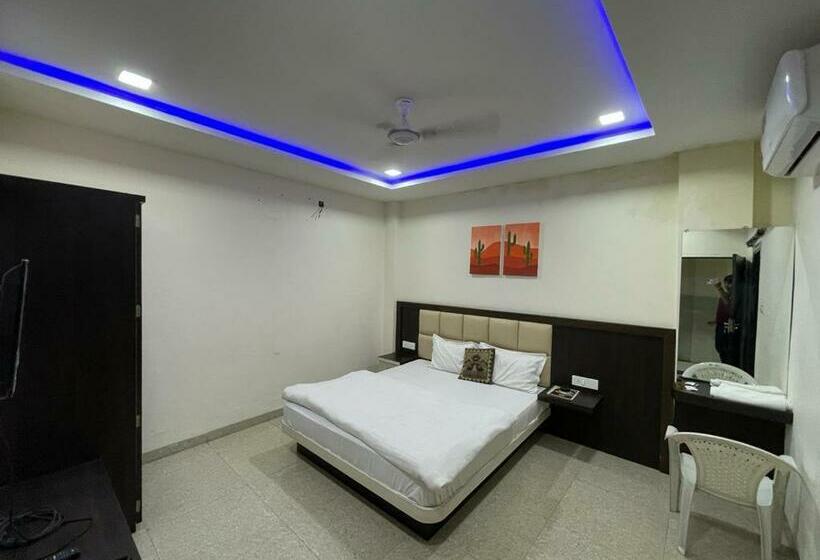 חדר סטנדרט, Balaji