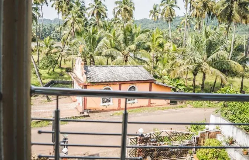 ファミリールーム, Dhanashree Riverview