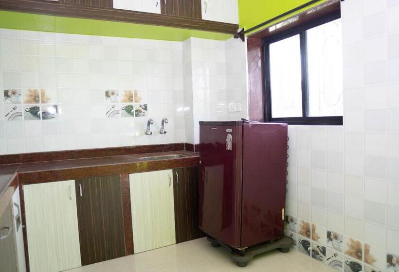 Quarto Familiar, Dhanashree Riverview