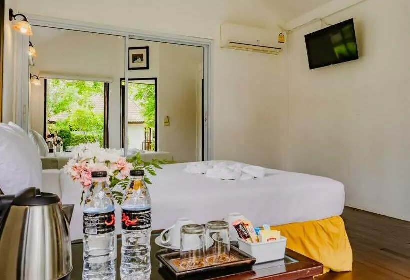 استودیو استاندارد با چشم‌انداز باغ, Am Samui Resort Taling Ngam