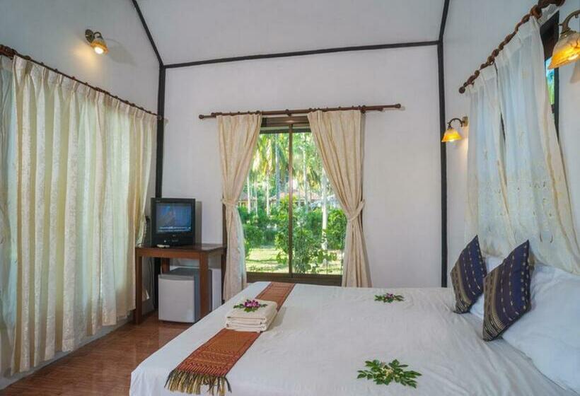 סטודיו סטנדרטי נוף לגינה, Am Samui Resort Taling Ngam