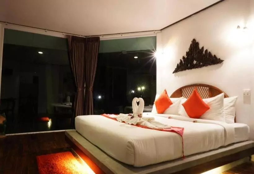سوییت با چشم‌انداز دریا, Am Samui Resort Taling Ngam