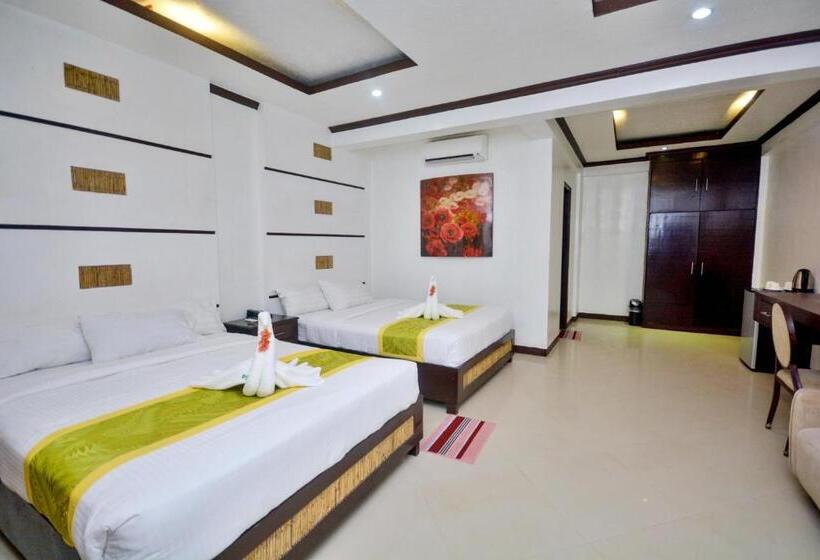 Quarto Deluxe, Bamboo Beach Resort & Restaurant