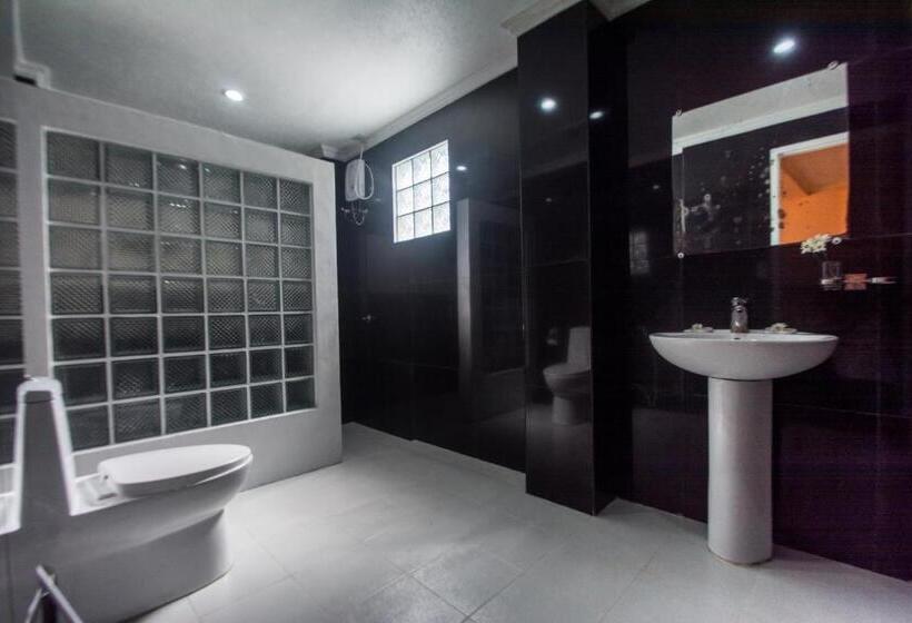 Quarto Familiar, Bamboo Beach Resort & Restaurant