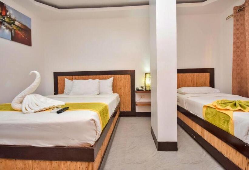 Quarto Triplo Deluxe, Bamboo Beach Resort & Restaurant