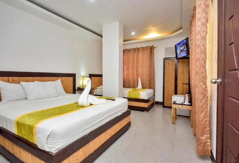 Quarto Triplo Deluxe, Bamboo Beach Resort & Restaurant