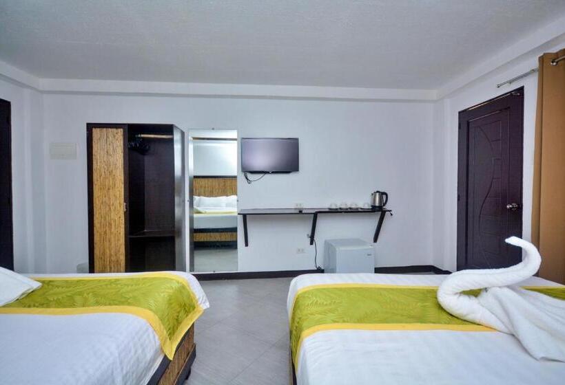 Quarto Quádruplo Estandar, Bamboo Beach Resort & Restaurant