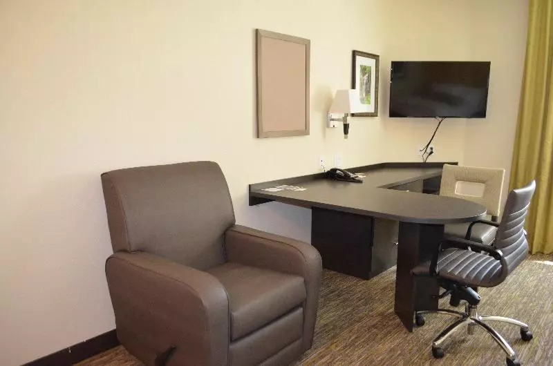 キングサイドベッドのスタンダードワンルーム, Candlewood Suites San Antonio Airport, An Ihg