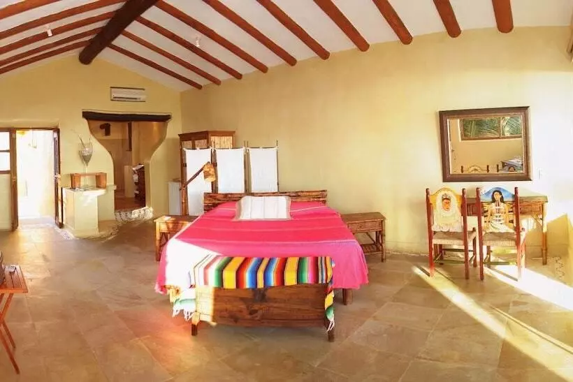 سوییت لوکس, Casa Kaukan