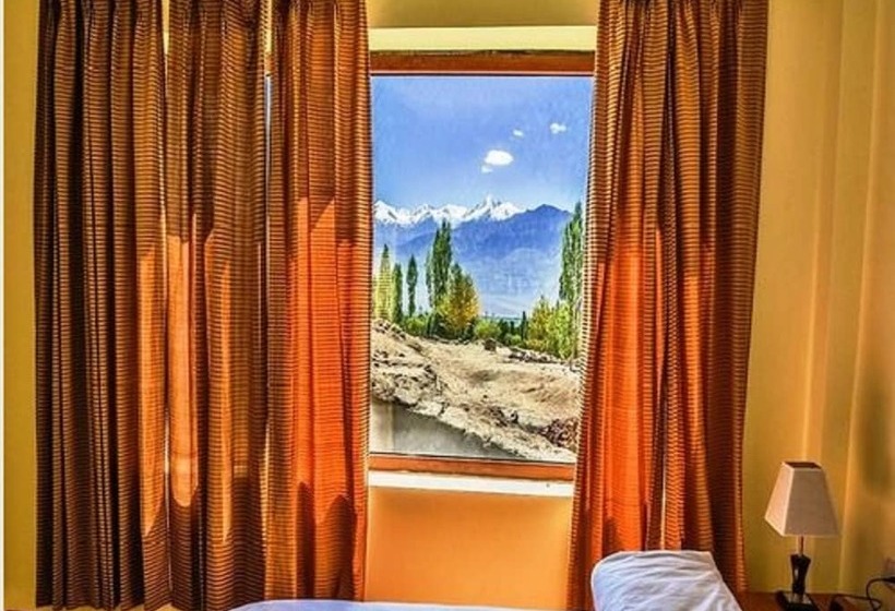 Номер Deluxe, Himalayan Residency Ladakh