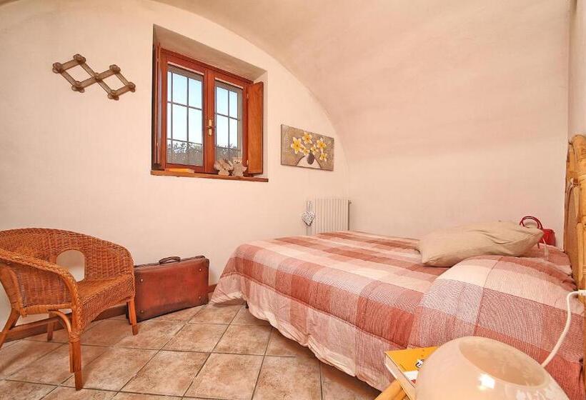 شقة 3 غرف, Il Colombaro